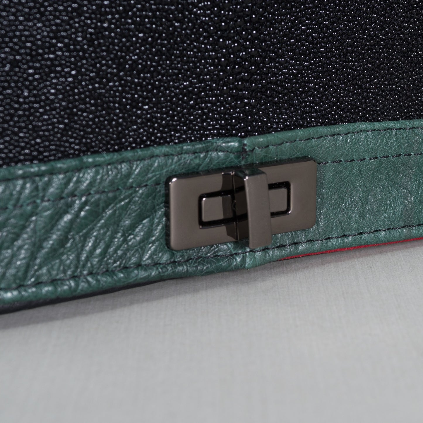 Bolsa Dama As Glam Exotic Leather en piel de Avestruz y piel genuina de Mantarraya