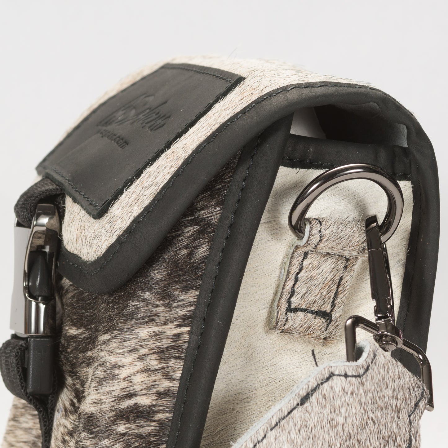 Bandolera Unisex As Glam Exotic Leadher en Piel de Ternera con Pelo Natural
