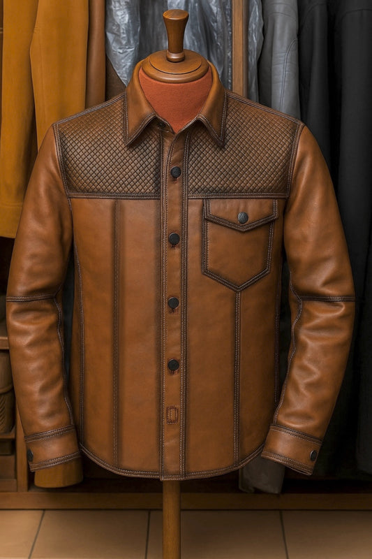 Chamarra para caballero en piel de borrego pelibuey con costuras artesanales