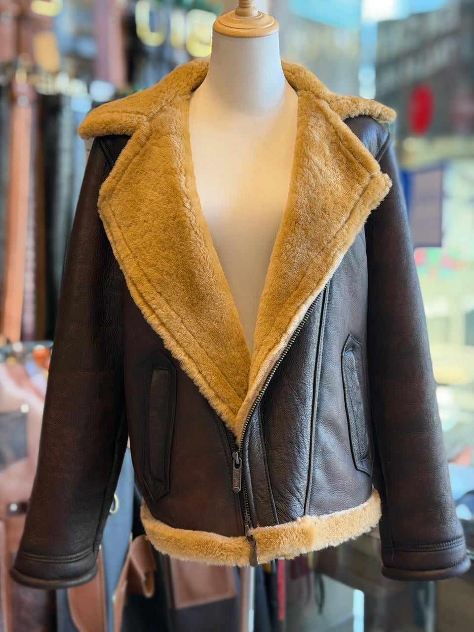 Chamarra para dama AS Glam en piel de borrego uruguayo (Tallas Extras)